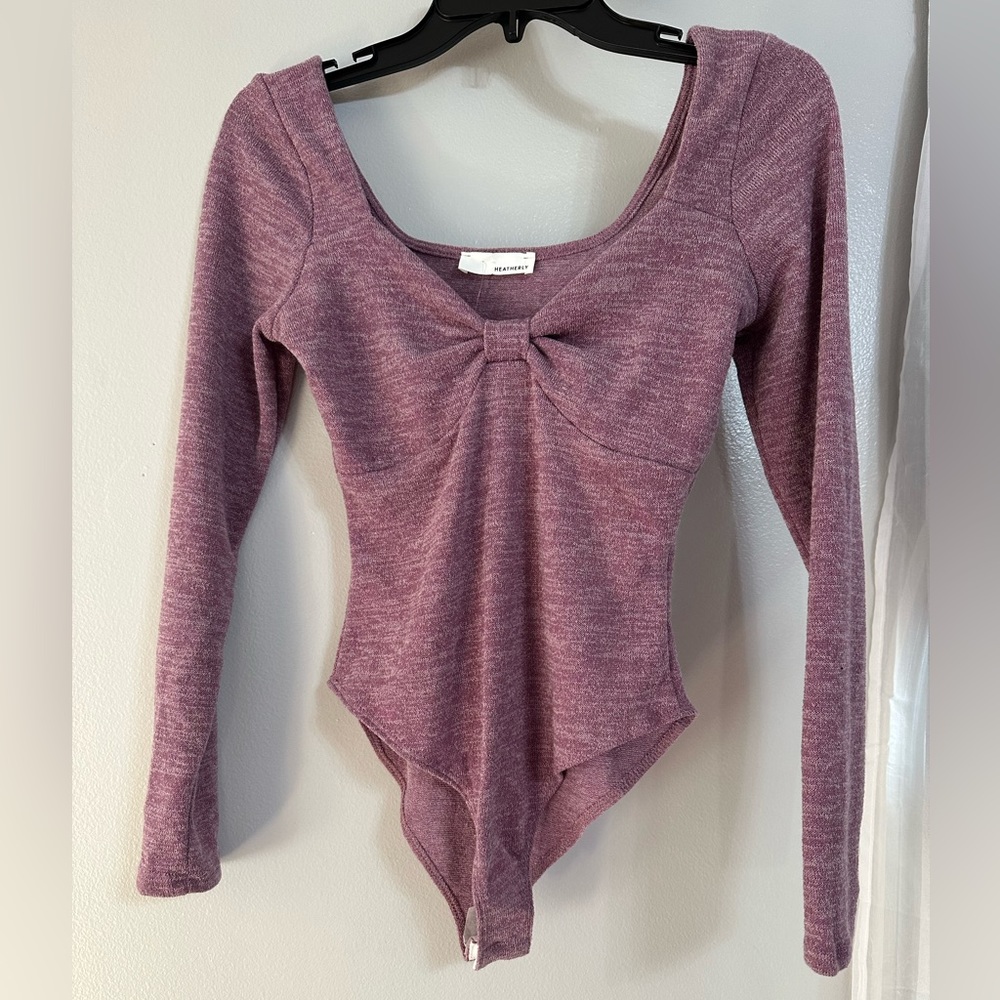 NWT Heatherly purple heather bow bodysuit